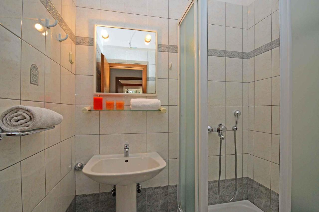 Apartment Rabac 10 Екстериор снимка